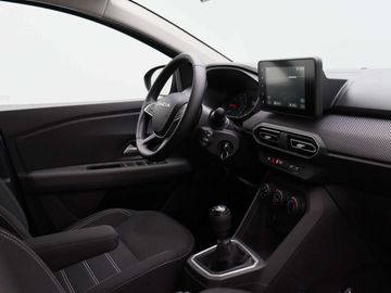 Car image 26