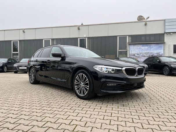 BMW 520d Touring xDrive Sport Line 140 kW image number 2