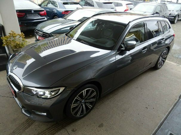 BMW 320d Touring xDrive 140 kW image number 14