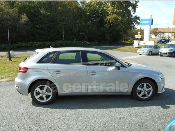 Audi A3 2.0 TDI S-line Sportback Business 110 kW image number 4