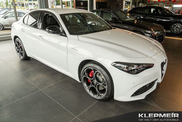 Alfa Romeo Giulia 2.0 Turbo 16V Veloce 206 kW image number 2