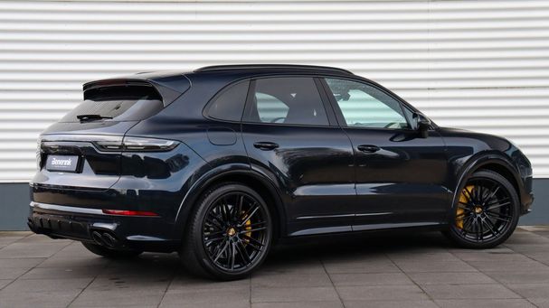 Porsche Cayenne Turbo S E-Hybrid 500 kW image number 2