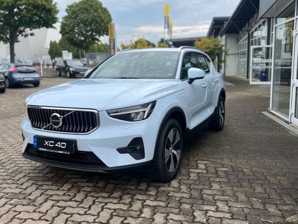 Volvo XC40 Recharge Plug-in Hybrid Plus Bright 155 kW image number 1