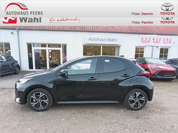 Car image 4