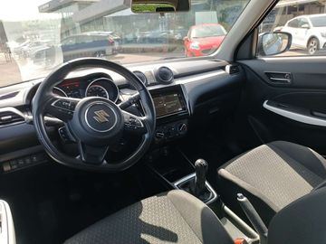 Car image 11