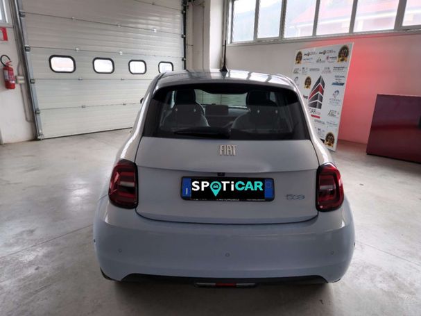 Fiat 500 e 70 kW image number 3