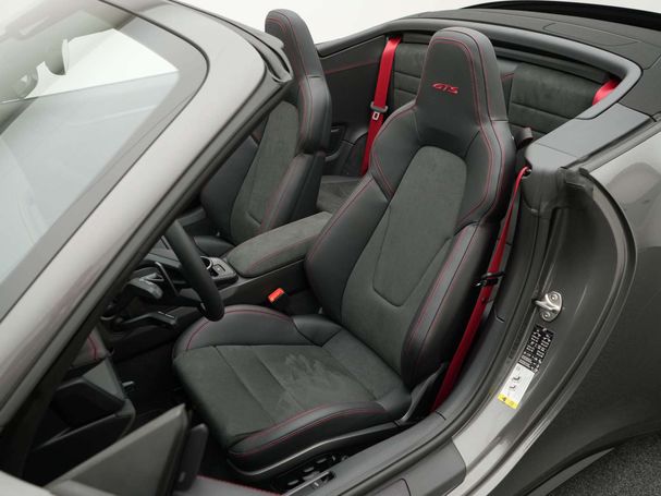 Porsche 992 Carrera GTS Cabrio 353 kW image number 29