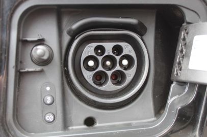 Car image 35