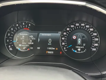 Car image 33
