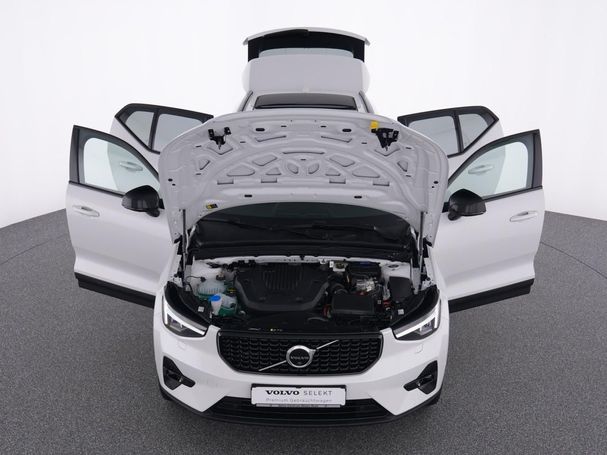 Volvo XC40 Recharge Plug-in Hybrid T4 Ultimate Dark 155 kW image number 14