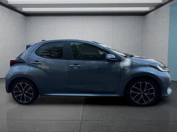 Car image 3