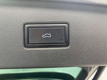 Car image 41