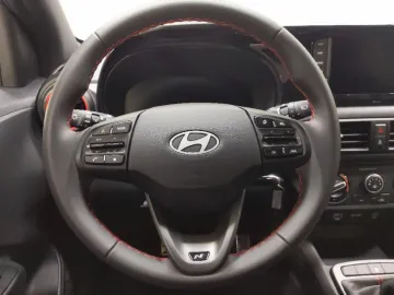 Car image 30