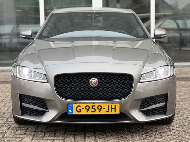 Jaguar XF 185 kW image number 2