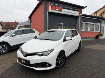 Car image 17