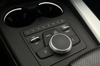 Car image 23