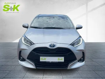 Car image 2