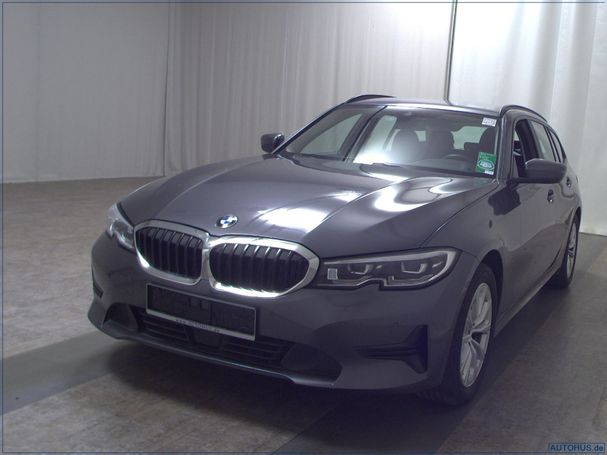 BMW 320d Touring Advantage 140 kW image number 1