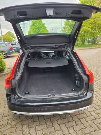 Volvo V90 Cross Country AWD Pro 140 kW image number 8