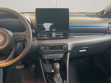 Car image 11