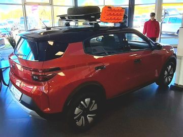 Car image 35