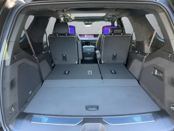 Car image 29