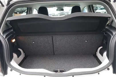 Car image 33