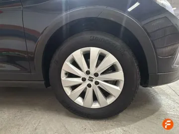 Car image 27