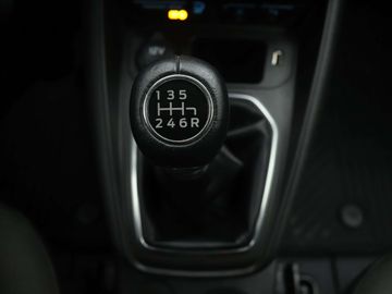 Car image 32