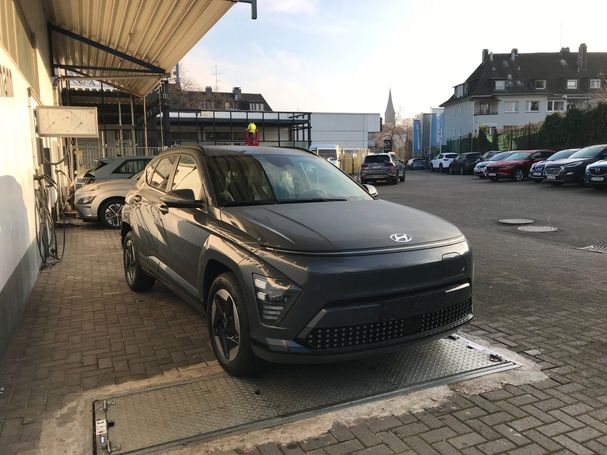 Hyundai Kona EV Trend 100 kW image number 2