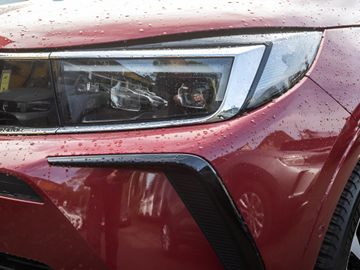 Car image 26
