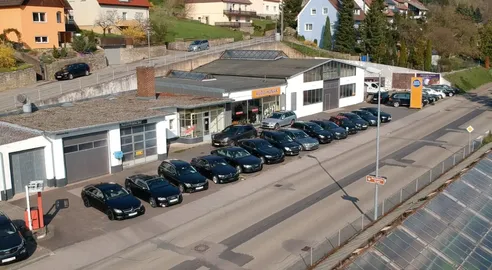 Car image 17