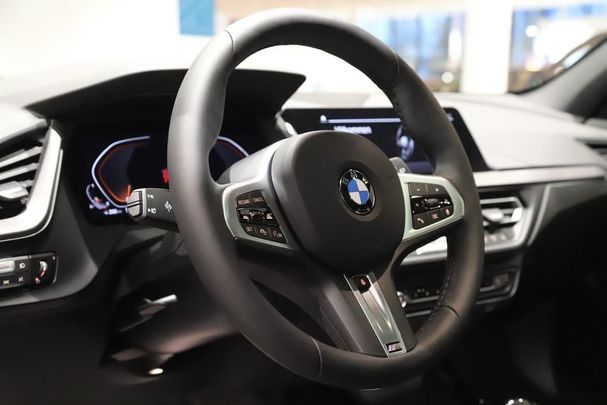 BMW 118i 101 kW image number 11