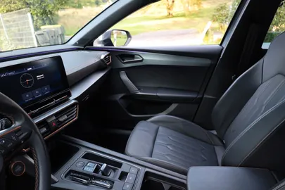 Car image 35