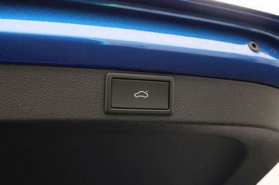 Car image 41