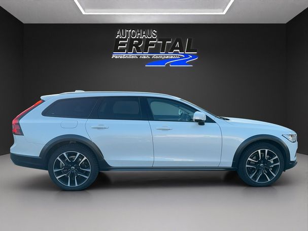 Volvo V90 Cross Country AWD B4 145 kW image number 7