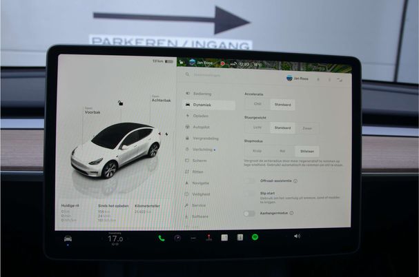 Tesla Model Y Long Range AWD 290 kW image number 20