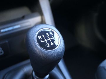 Car image 36