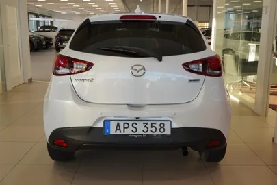 Car image 5