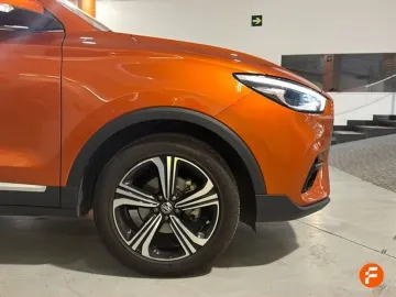 Car image 22