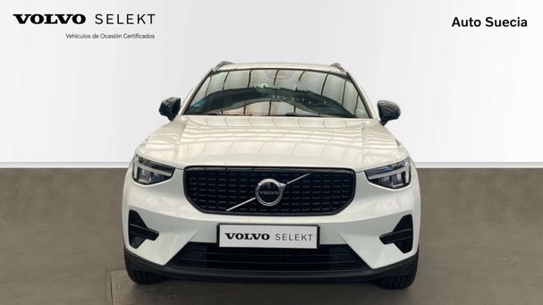 Volvo XC40 B3 Plus Dark 120 kW image number 2