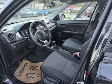 Car image 11