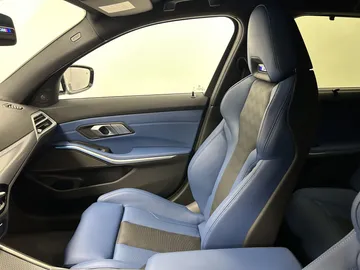 Car image 40