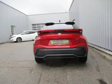 Car image 2