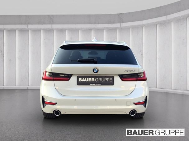 BMW 320d Touring Luxury Line 140 kW image number 3