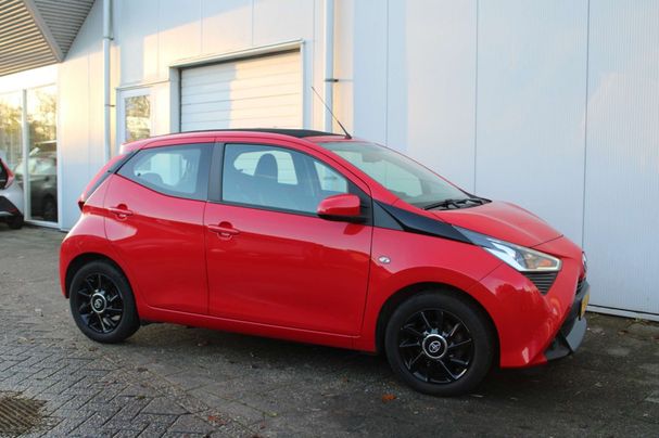 Toyota Aygo 53 kW image number 2