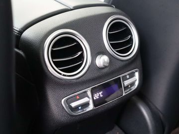 Car image 40