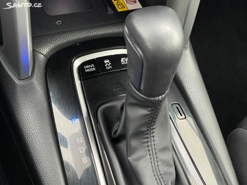 Car image 33