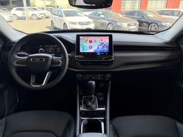 Car image 26