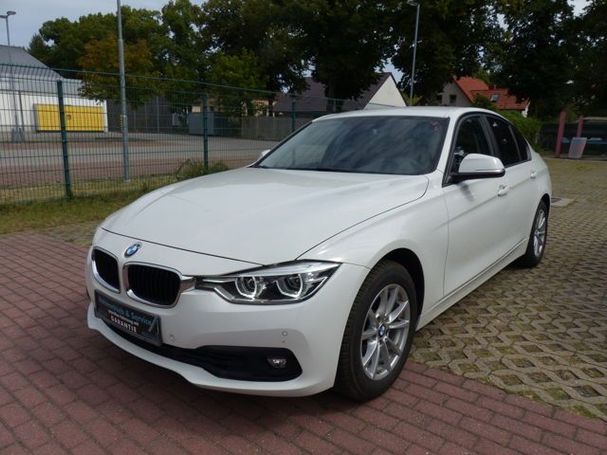 BMW 320i 135 kW image number 6